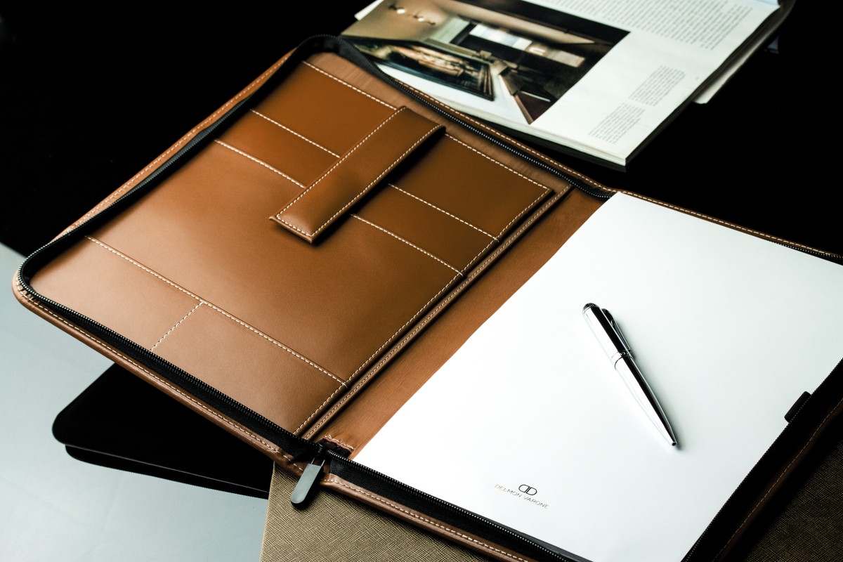 Reißverschluss Schreibmappe DIN A4, incl. Memoblock CAMBRIDGE Top Grain Rindleder hellbraun